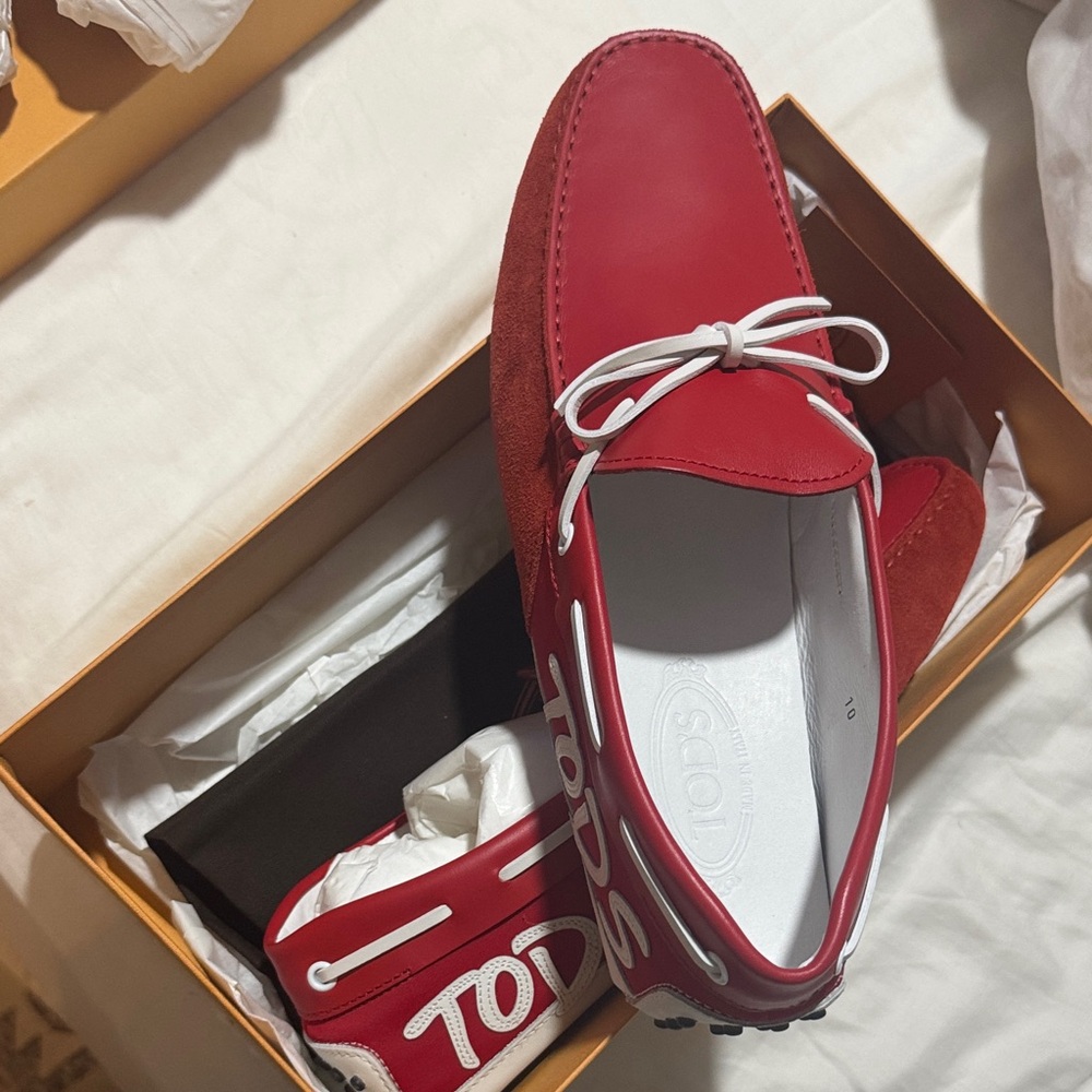 Tod's Bold Red and White Slip-On Loafers - Picture 3 of 8